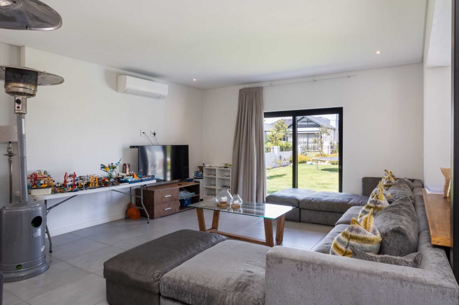 To Let 4 Bedroom Property for Rent in Pearl Valley Golf Estate Western Cape